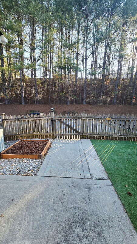 Building Photo - 4704 Liberty Square Dr