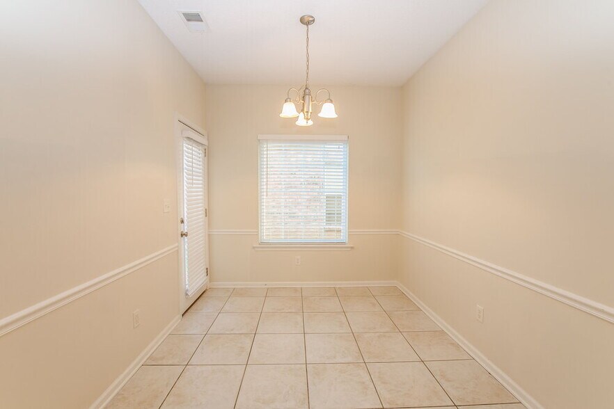 Building Photo - 1262 Carlton Ridge Dr