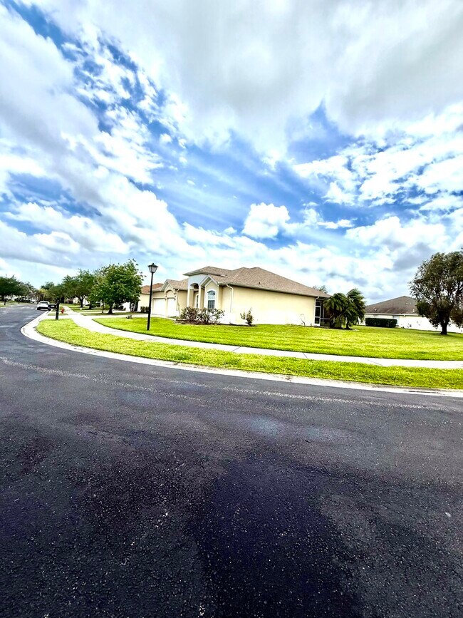 Building Photo - 408 North Key Lime Square SW