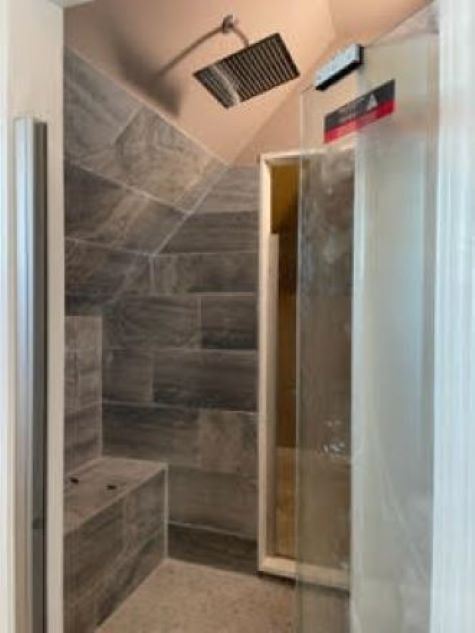 3rd Fl Shower - 4412 Delmar Blvd