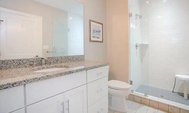 Master bath - 32 Carey St