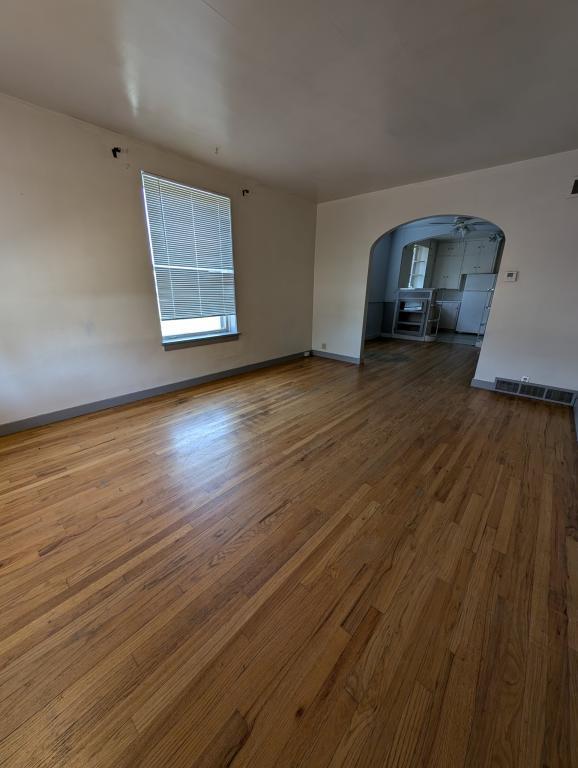 Building Photo - 301 S 3rd Ave