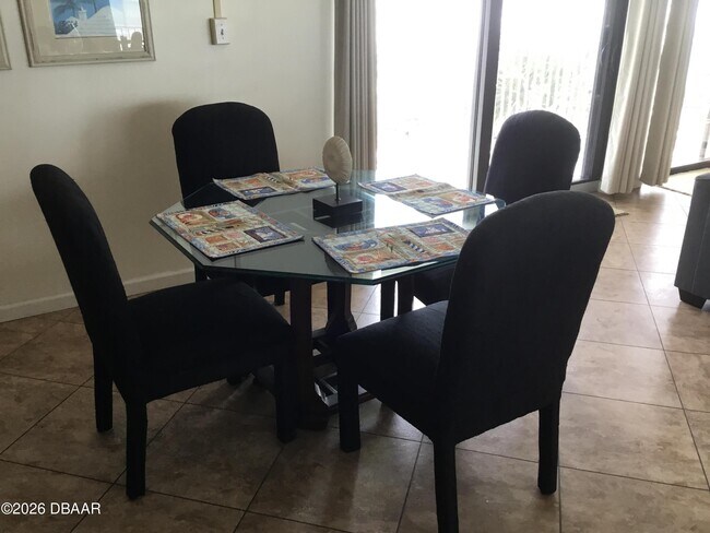 Building Photo - 1571 S Atlantic Ave