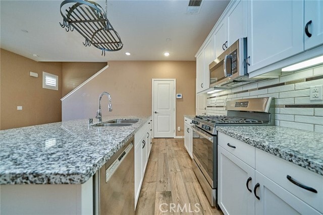 Building Photo - 35879 Landon Ln