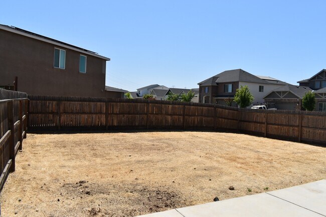 Building Photo - 2446 Cortes Dr