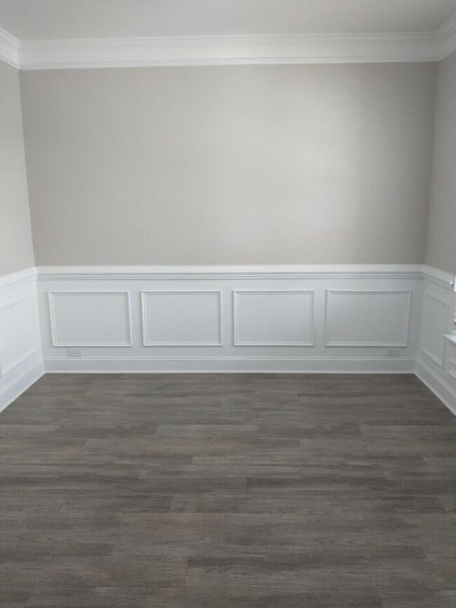 Building Photo - Just Listed in Benson, NC! Your dream home awaits — 4 bedrooms, tons of space, and gorgeous upgra...