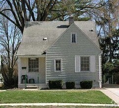 Building Photo - 25369 Ivanhoe Ave