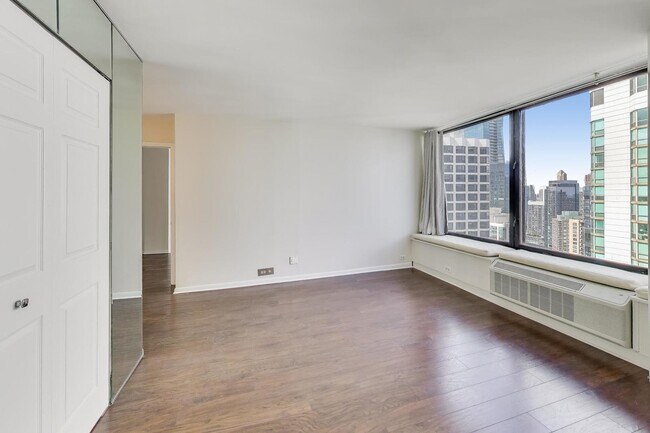 Building Photo - 155 N Harbor Dr