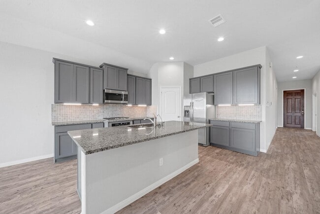 Building Photo - 4911 Bella Danielle Ct