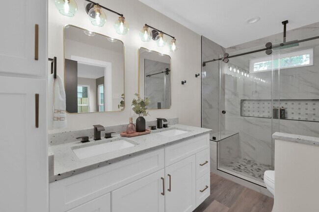 Building Photo - 3526 Indian Forest Dr