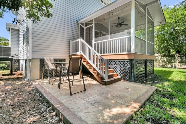 Building Photo - 1574 Ocean Neighbors Blvd