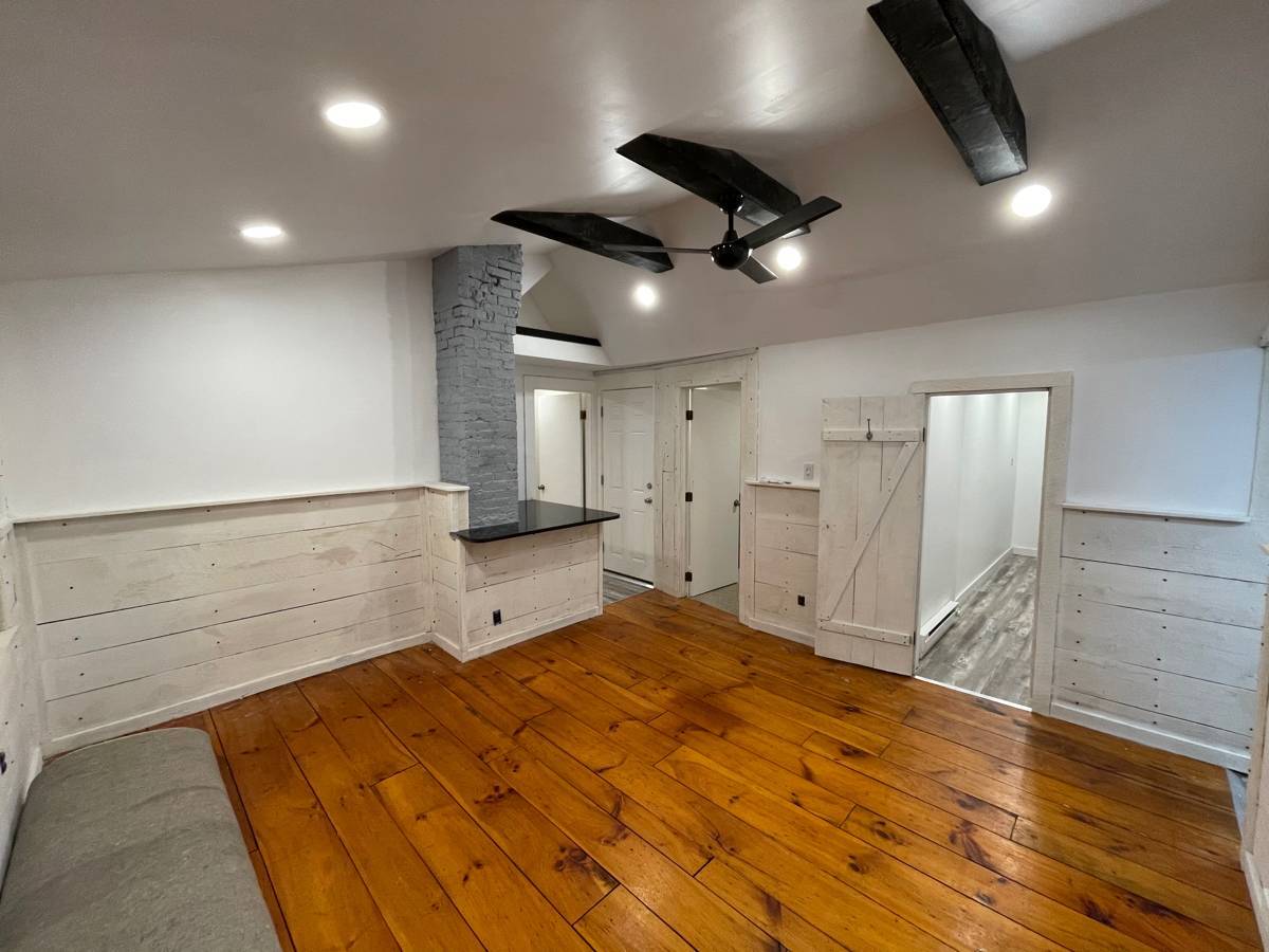 Living Room 2 - 112 W Main St
