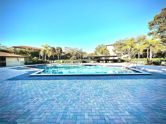 Building Photo - 850 SW 133rd Terrace