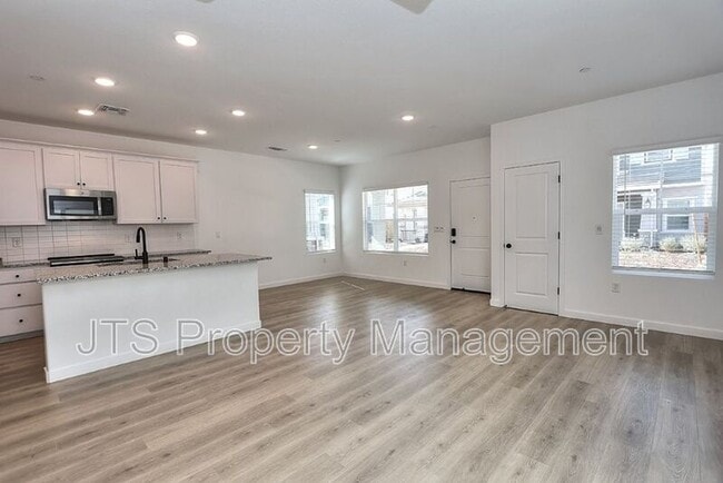 Building Photo - 4266 Aura Way