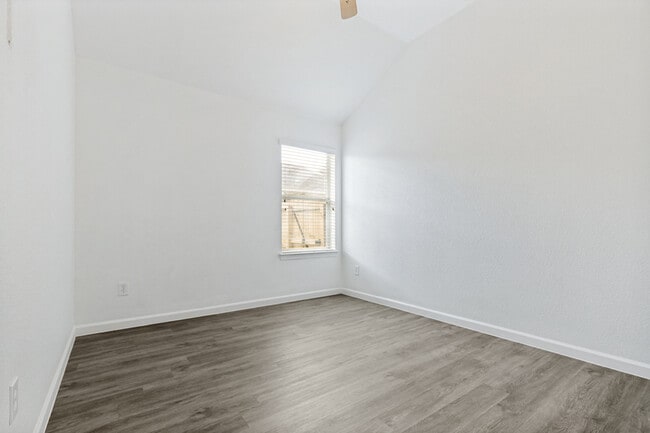 Building Photo - 5224 McGrath Dr