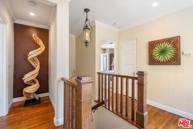 Building Photo - 7965 Fareholm Dr