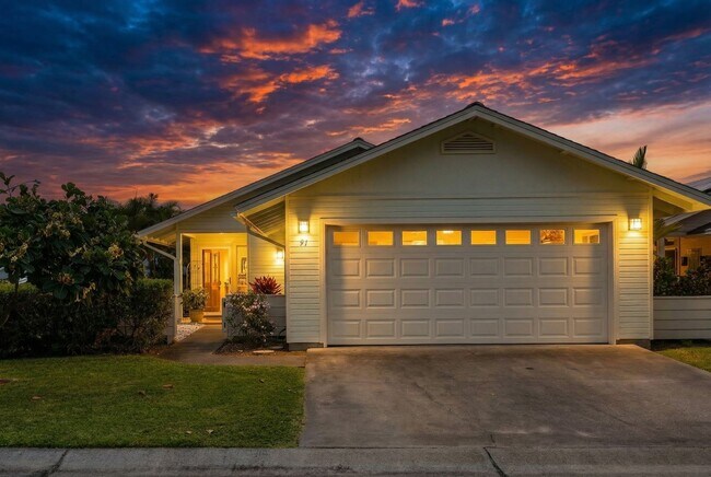 Building Photo - Furnished Home Close to Town