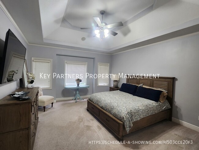 Building Photo - 5812 N Ames-