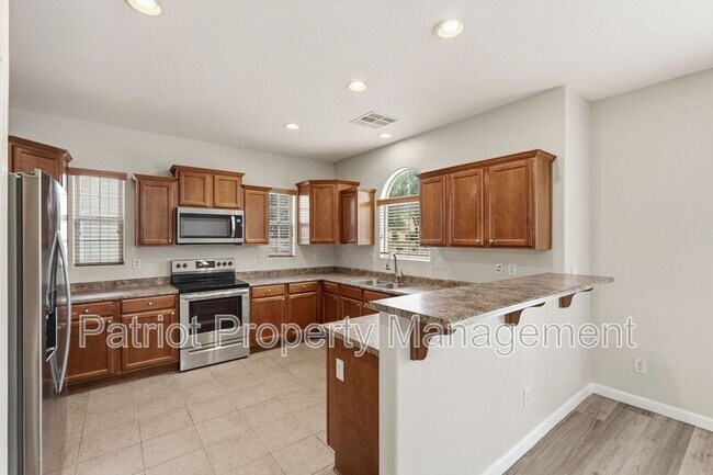 Building Photo - 13441 N 151st Dr