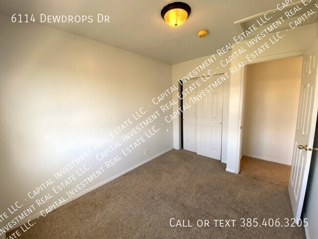 Building Photo - 6114 Dewdrops Dr