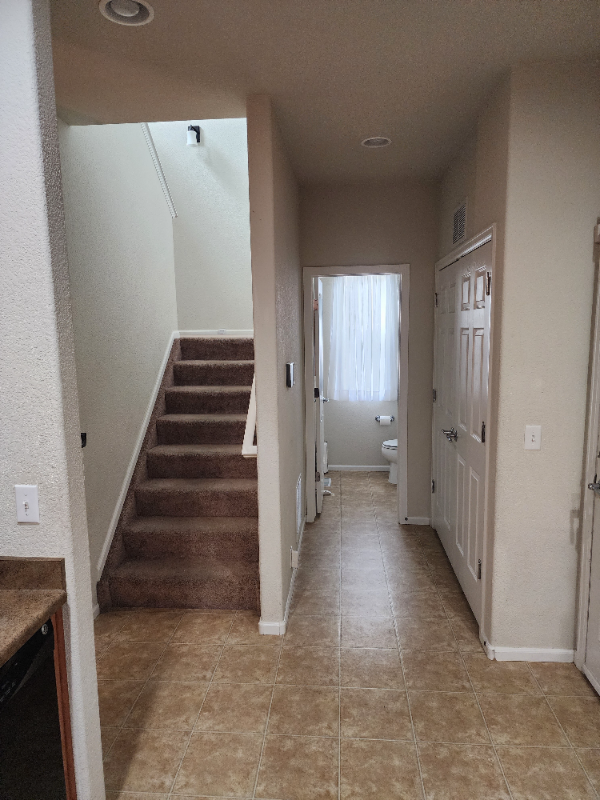 Building Photo - 7650 Sandy Springs Point