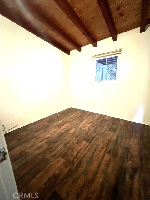 Building Photo - 725 Tyrol Dr