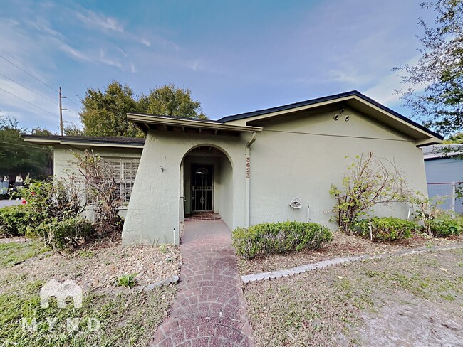 Building Photo - 3623 W Carmen St