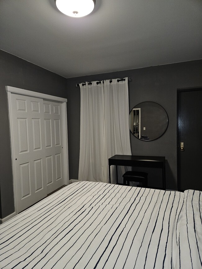 Bedroom - 1829 Spruce St