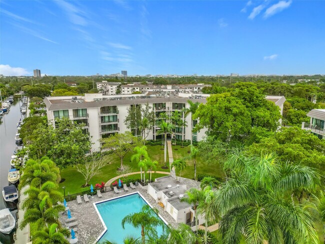Building Photo - 1101 River Reach Dr