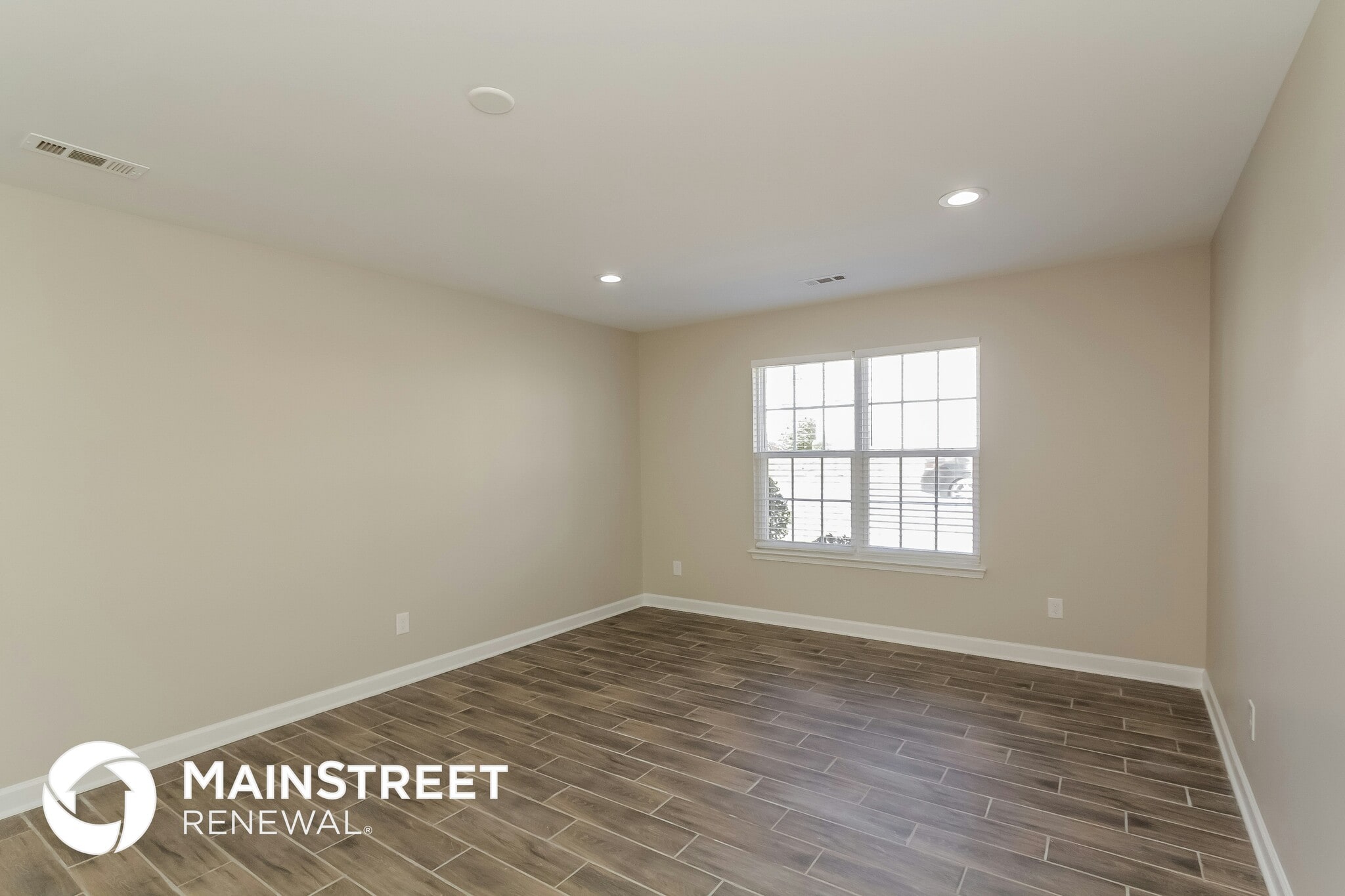 Building Photo - 2529 Manes Ct