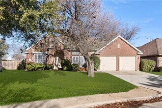 Building Photo - 3609 Stone Creek Lane, Fort Worth, TX 76137
