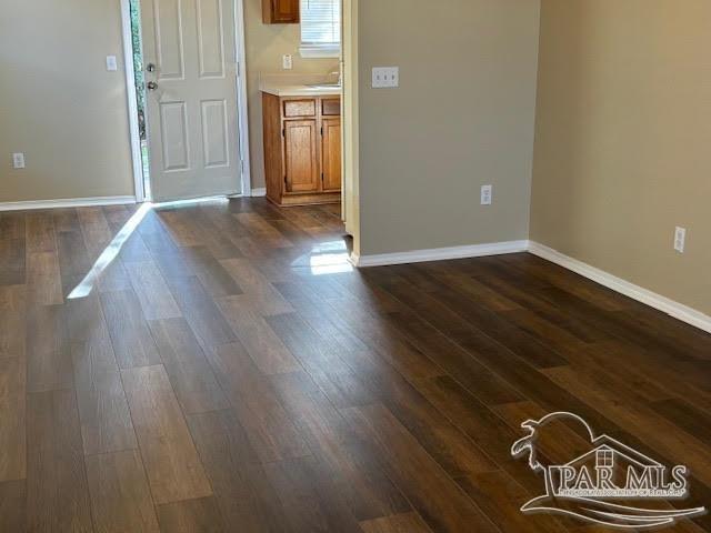 Building Photo - 8931 Forest Oak Dr
