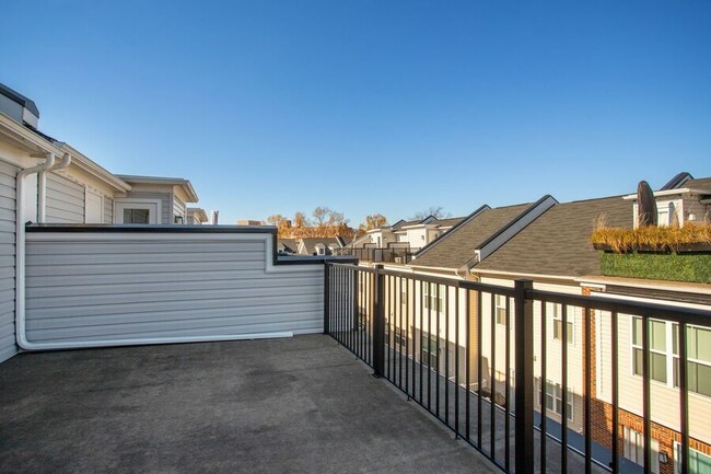 Building Photo - Beautiful Four Bedroom Abode in Brookland/...