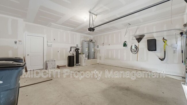 Building Photo - 1858 Lauter Ln