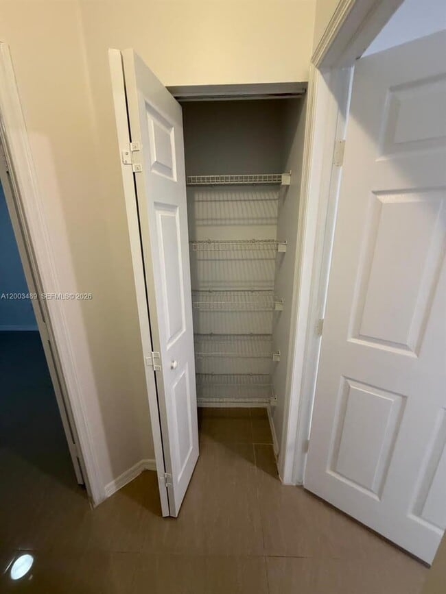 Building Photo - 4953 Windward Way