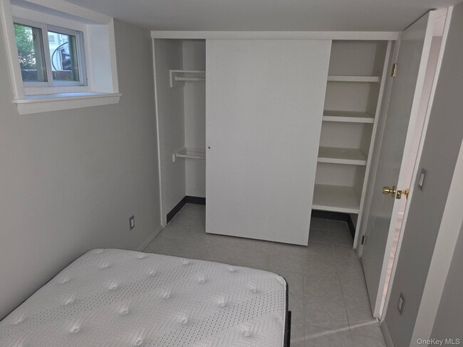 Building Photo - 1260 Little Neck Ave