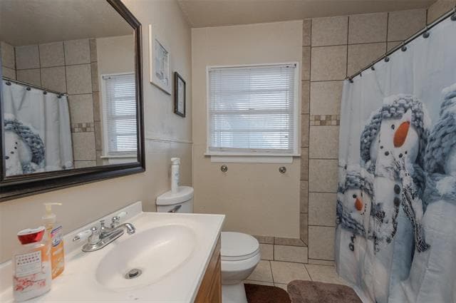 Building Photo - 221 W Burton St