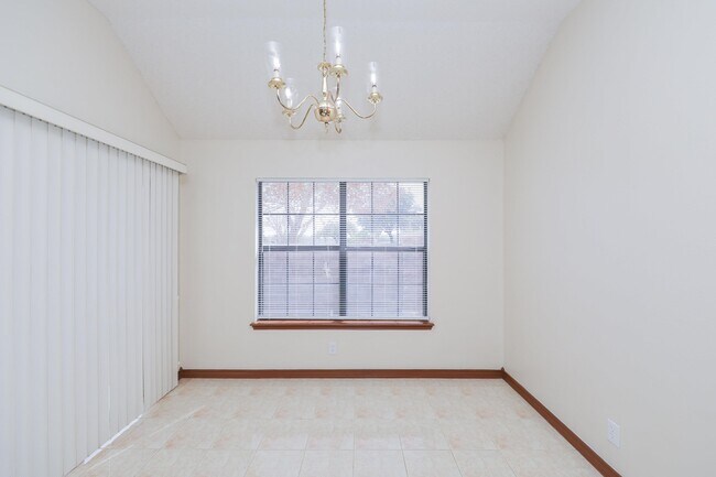 Building Photo - 407 Cinnamon Teal Loop