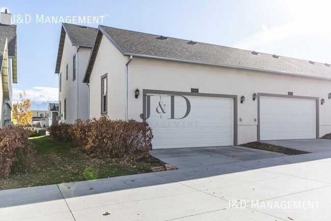 Building Photo - 10566 S Oquirrh Lk Rd