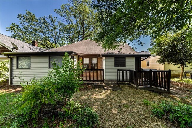 Building Photo - 1029 Katherwood Dr SW