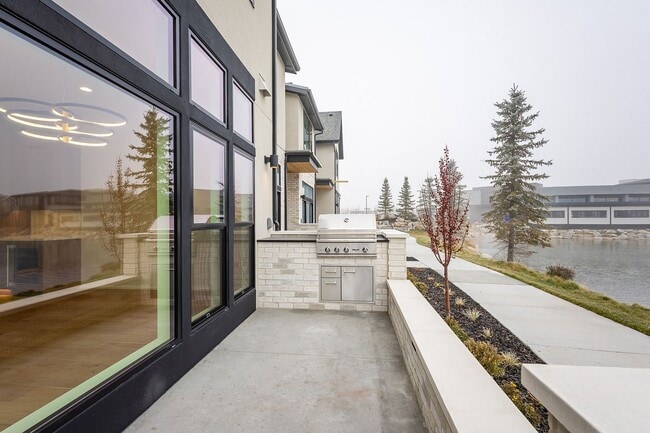 Building Photo - Brand New Townhouse in Luxury Neighborhood