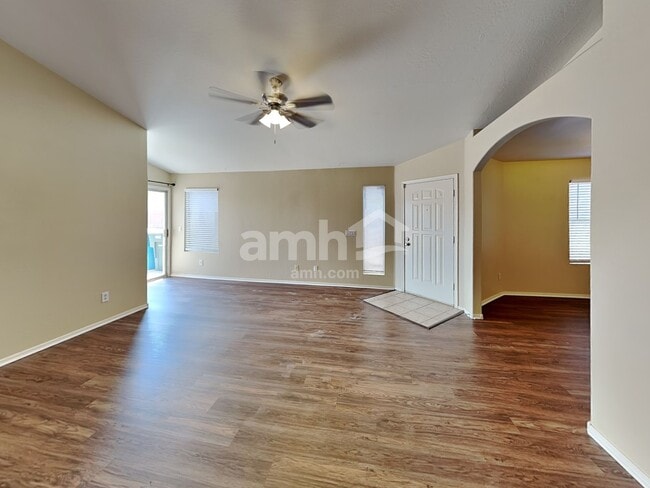 Building Photo - 4509 E Windsong Dr