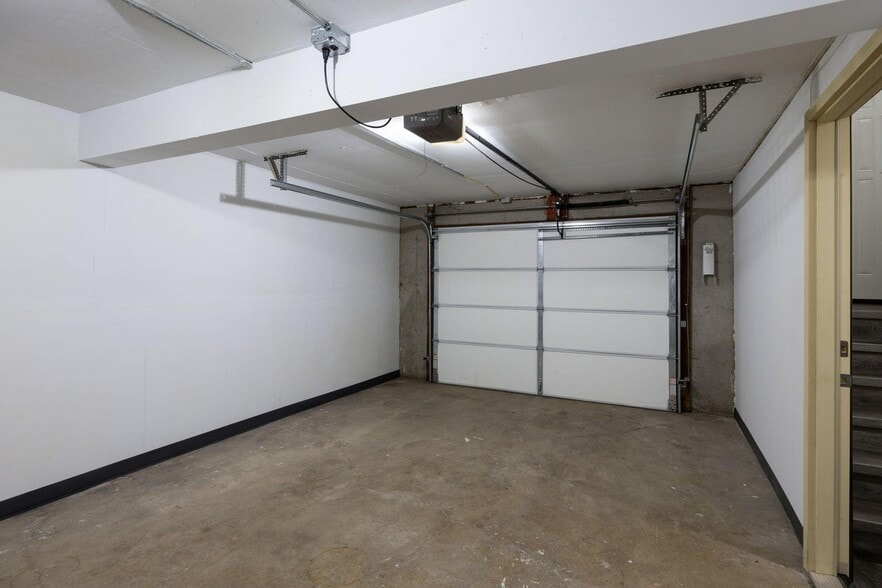 Building Photo - 419 Campfire Dr