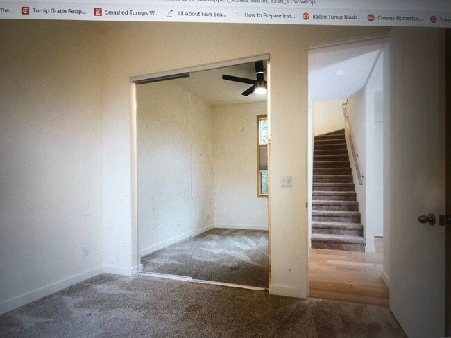 Building Photo - 540 S Cloverdale Blvd