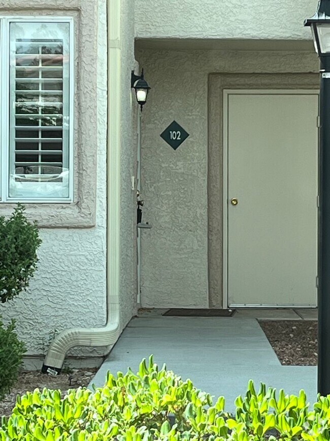 Building Photo - 7905 Idledale Ct