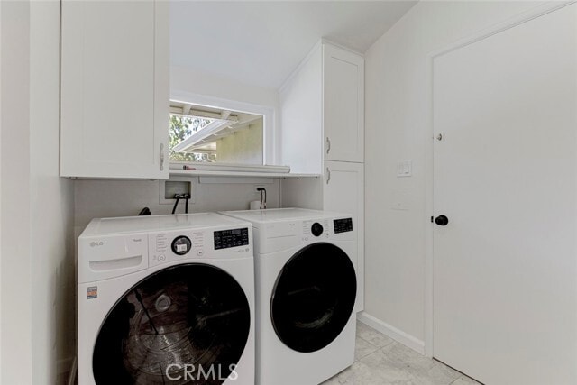 Building Photo - 3585 El Lado Dr