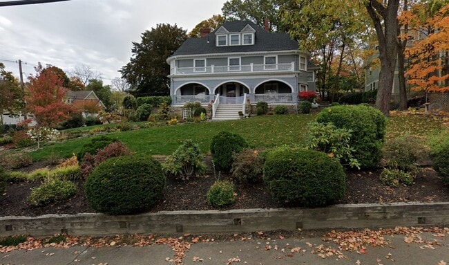 Building Photo - AVAILABLE FOR RENT!!! Well maintained 1 Be...