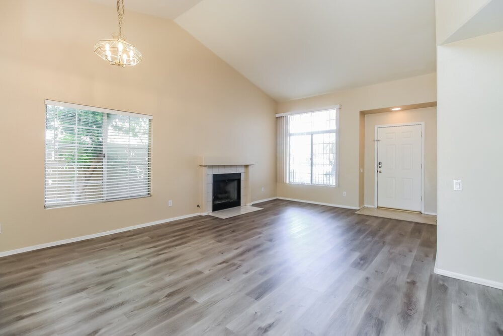 Building Photo - 1130 N Meadows Dr