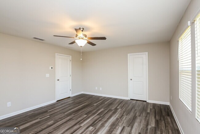 Building Photo - 921 Feldman Chase