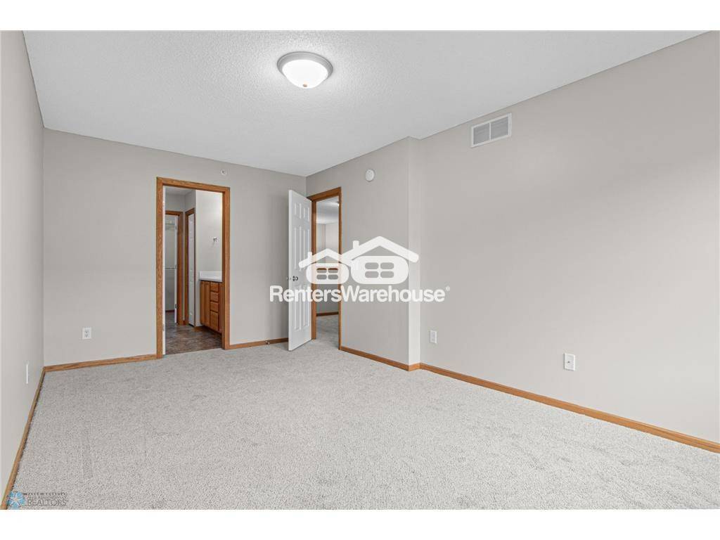 Building Photo - 2495 121st Cir NE